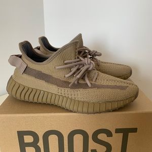Yeezy 350 v2 earth brown